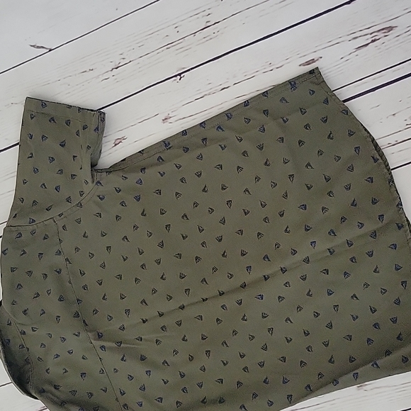 Sailboat ⛵️ button down - Picture 8 of 8